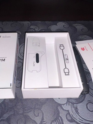 Kubi Pod electronic cigarette new with cable and case