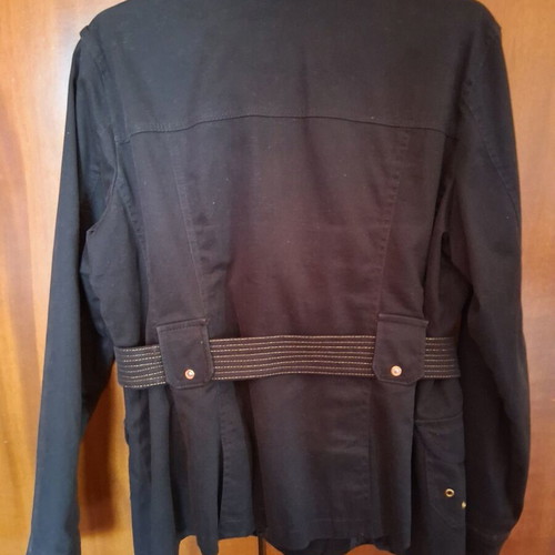 Short fitted black jacket with gold details like new, size 6XL