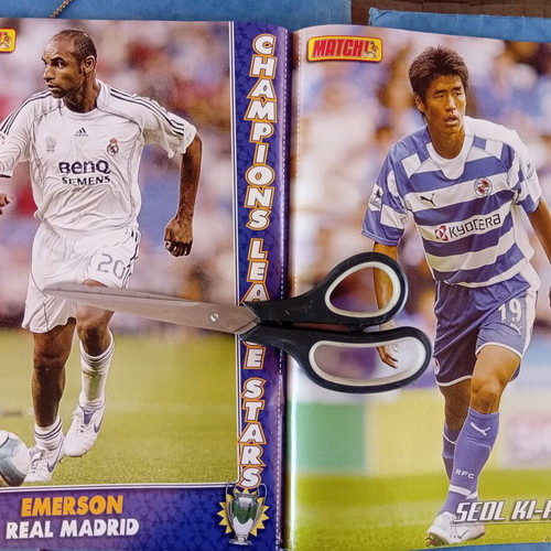 Match Football Magazine Issue 12-18/9 2006 like new with Tottenham posters