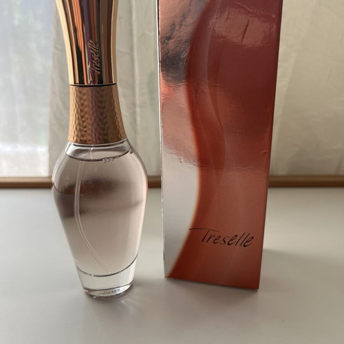 Treselle Avon perfume like new, 50 ml