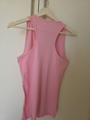 T-shirt new, size M, pink