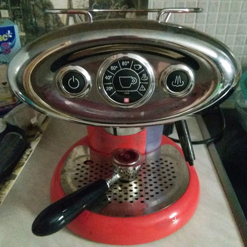 Illy Francis coffee maker for Iperespresso capsules used