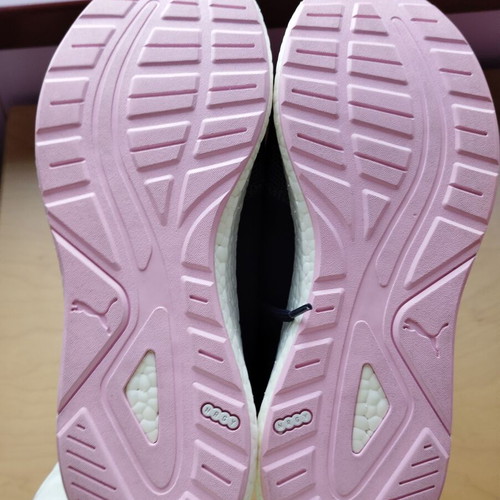 Puma sports sneakers new, size 41