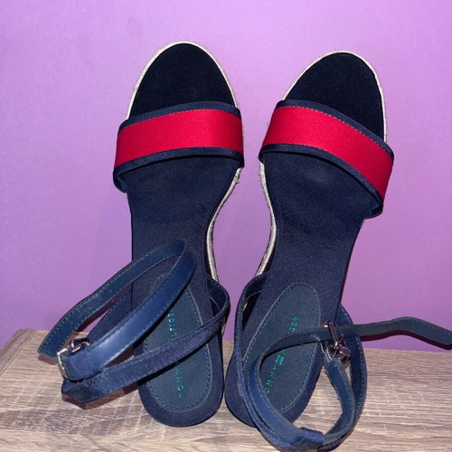 Tommy Hilfiger platforms like new, size 40, blue and red