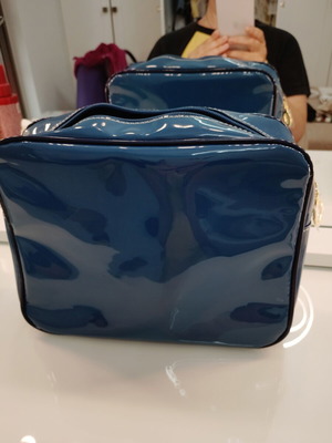 Estée Lauder cosmetic bag new, blue