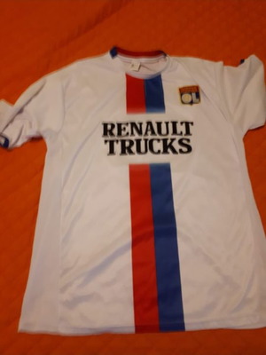 Carew Lyon jersey new, size large, from France