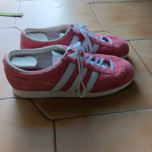 Adidas Gazelle athletic shoes used, size 40.5, pink