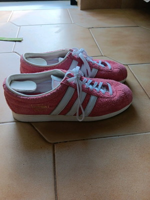 Adidas Gazelle αθλητικά μεταχειρισμένα, νούμερο 40.5, ροζ