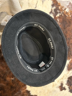 St Pauli felt hat black like new, size 56