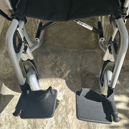 Aluminum Folding Wheelchair new, lightweight up to 125kg
