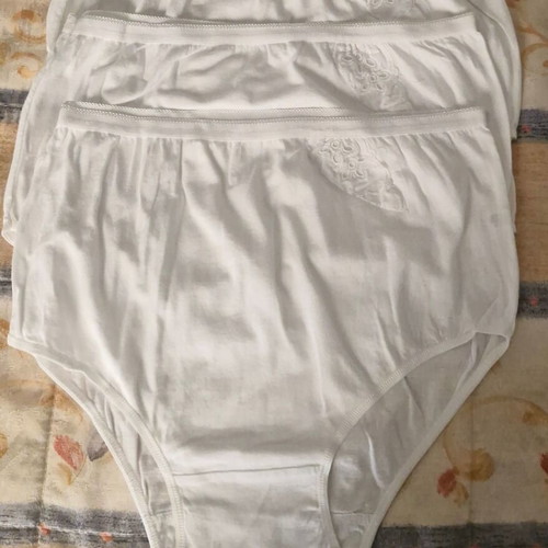 Lingerie set size 58 new, 3 pieces, white