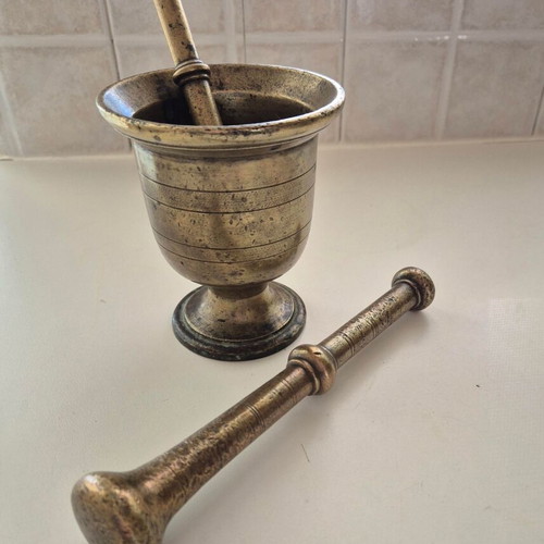 Bronze mortar used with 2 pestles 18cm, 20cm