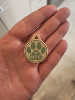 Smart Pet Tag NFC with paw design