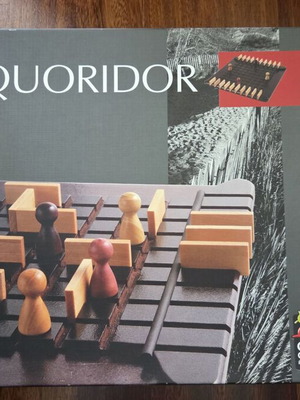 Quoridor board game like new