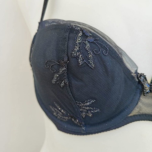 Vintage Dim women's bra size 75B black lace new