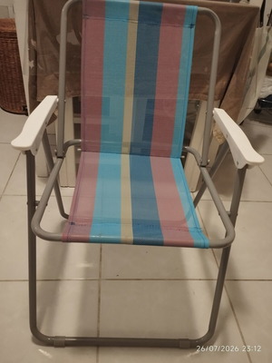 Beach chair like new, height 24cm