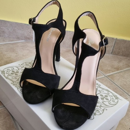 Renda black suede high heel sandals size 36