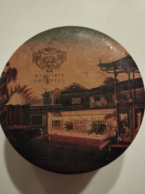 Μεταλλικό κουτί Mandarin Oriental μεταχειρισμένο, συλλογή Chinaware 60th Anniversary