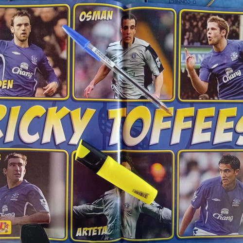 Match Football Magazine issues 21-27/2006 like new with Everton posters