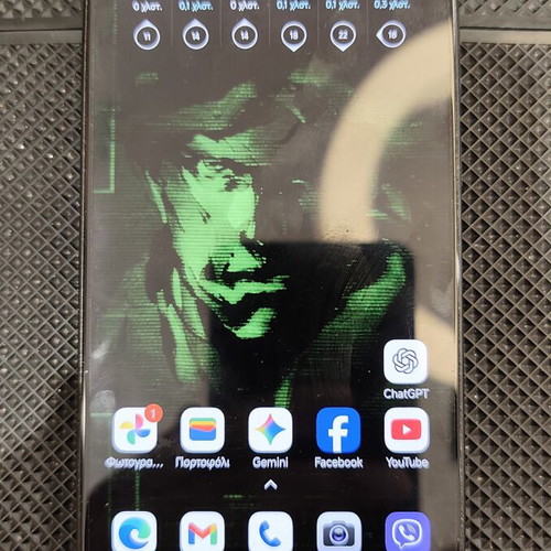 Xiaomi 14T Pro smartphone used with Nilkin case and Xiaomi 67W charger