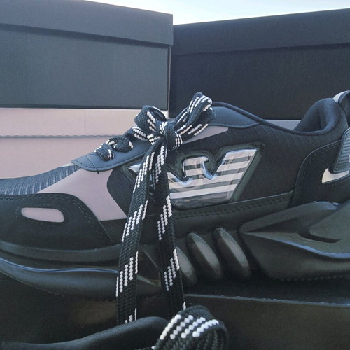 EA7 Emporio Armani men's sneakers like new, black and white