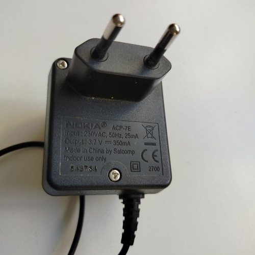 Nokia charger with large 3.5mm plug