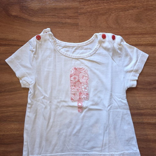 T-shirt pack of 7 for 2-3 years, like new, colorful brands