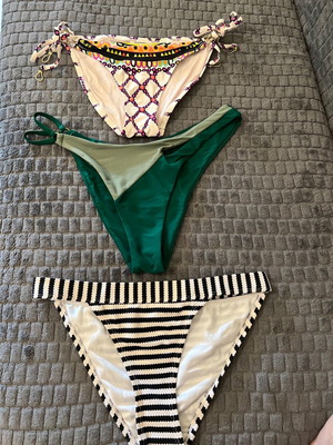 Swimsuit set of 3 pieces with Medium and Large sizes