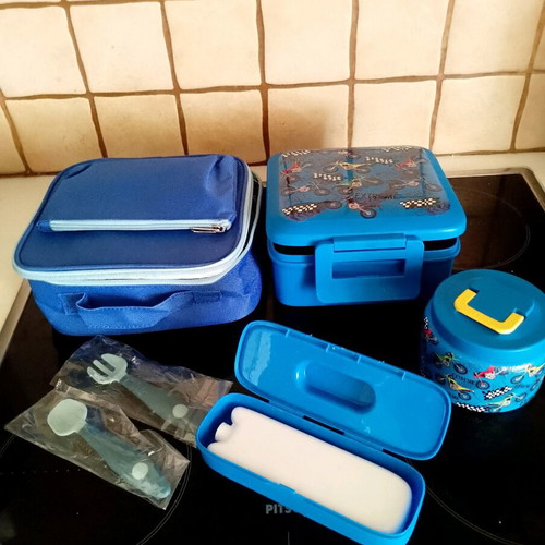 Lunch Box new with ice pack, thermos, spoon, fork and insulated bag