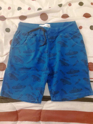 Bermuda shorts like new, size 128 cm, blue, Look @t me