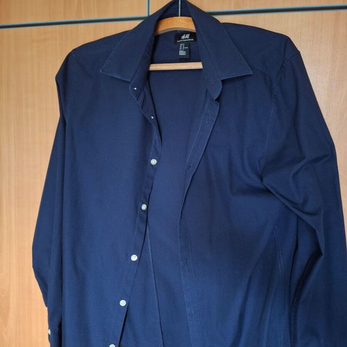 Men's dress shirts used, blue, sizes M and L, set of 2