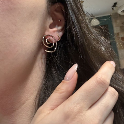 Handmade earrings new, gold-colored steel hammered style