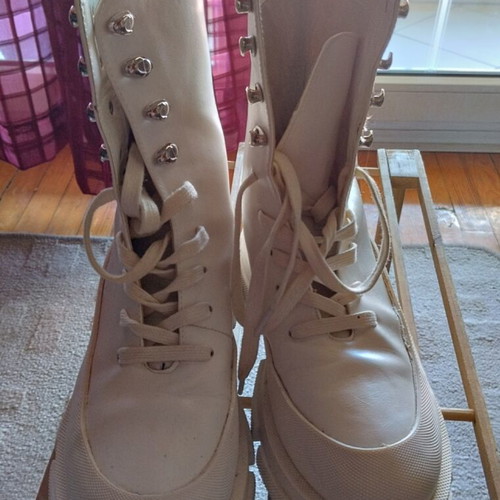 Vera Blum ankle boots size 39 beige like new
