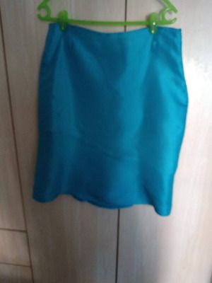 Raxevksy blue women's skirt like new, size L