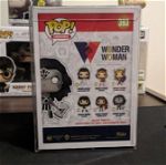 Funko Pop! Wonder Woman (Special Edition GITD) #393 με Soft Protector