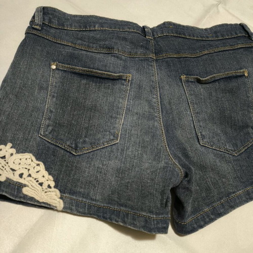 Set of 2 midi skirts and denim shorts like new