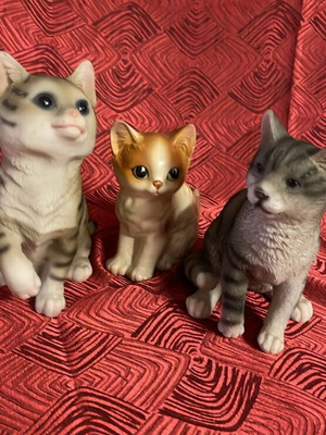 Decorative large cat figurines set of 3