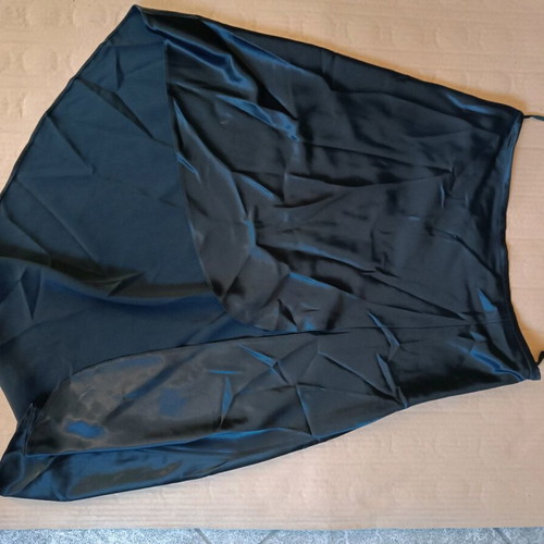 Veloudakis women's satin skirt like new, black