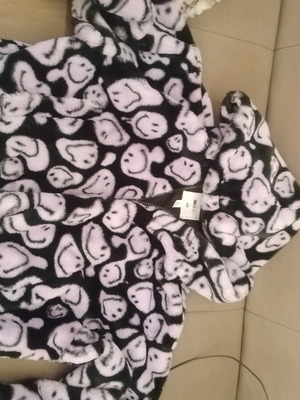 Soft plush coat like new, size L