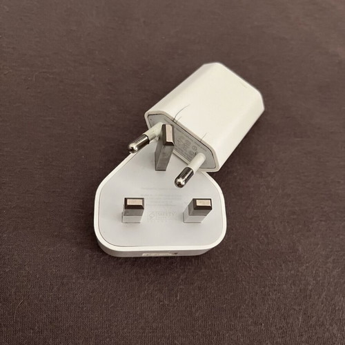 Apple adapters used, fully functional set