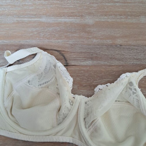 Lieben women's bra like new, beige
