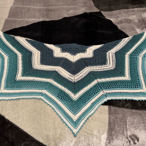 Handmade knitted star shawl made to order, cotton white and turquoise