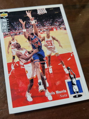 1994-95 Upper Deck Collector's Choice International Spanish Card #148 Chris Morris used