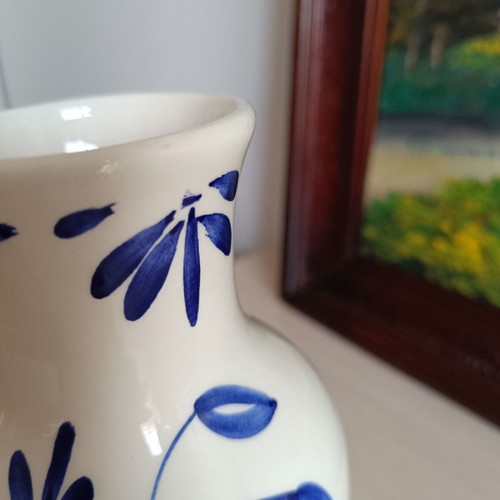 Vintage porcelain vase like new with blue flowers, height 24 cm