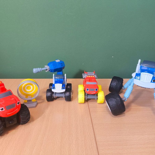 Blaze and the Monster Machines toy car set, 4 vehicles, Mattel 2014-2015