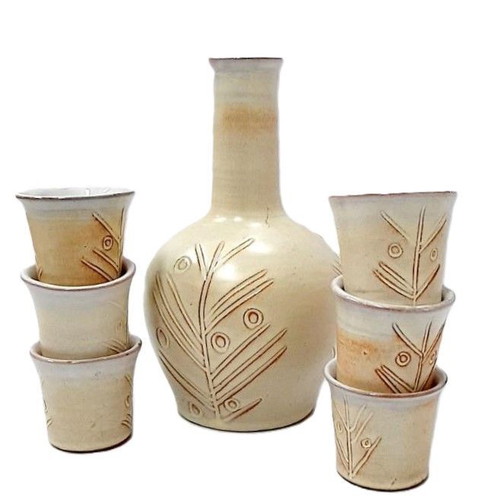 Bulgarian vintage ceramic rakia set like new, bottle and 6 cups