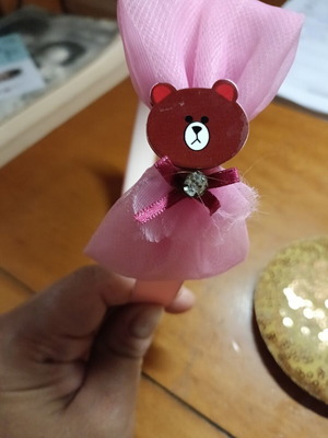 Hairbands set of 2 like new with bow, teddy bear, crown, and mouse ears