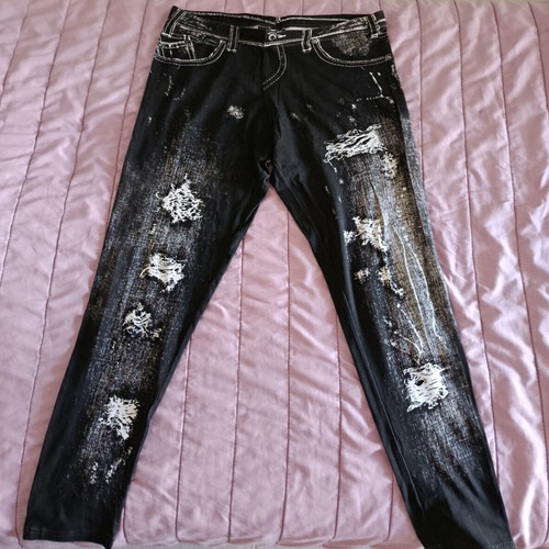 Esmara leggings with printed design like new, size L 40 12, black and grey