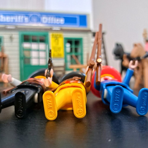 Playmobil 4431 Western used, sheriff's office and Indians set