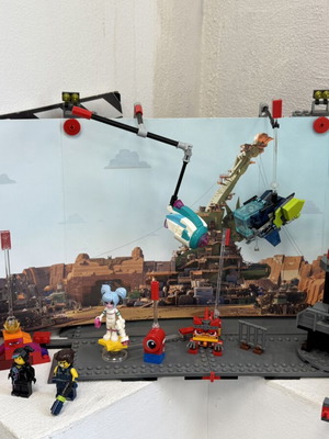 Lego The Movie 2 set 70820, missing figure